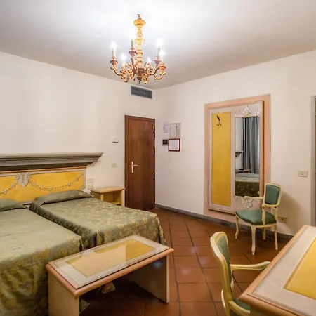 Szálloda Martelli 3*