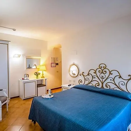 Martelli Hotel 3*